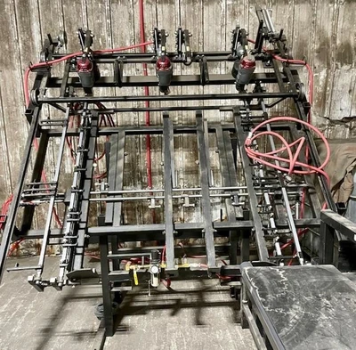 USED RT PALLET EQUIPMENT THIRD MAN