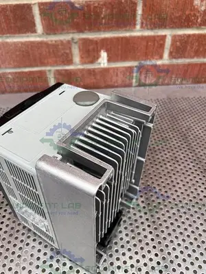 USED ALLEN BRADLEY POWER FLEX 70 AC DRIVE CONTROLLER 2HP