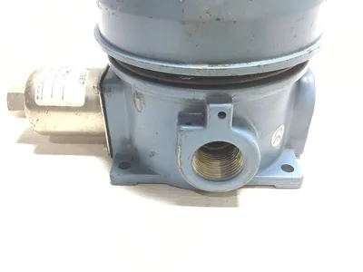 United Electric Controls J120-144 Pressure Switch 15A 480VAC 0.5-20PSI Operating Range