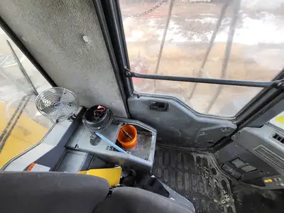 USED 2001 KOMATSU WD600-3