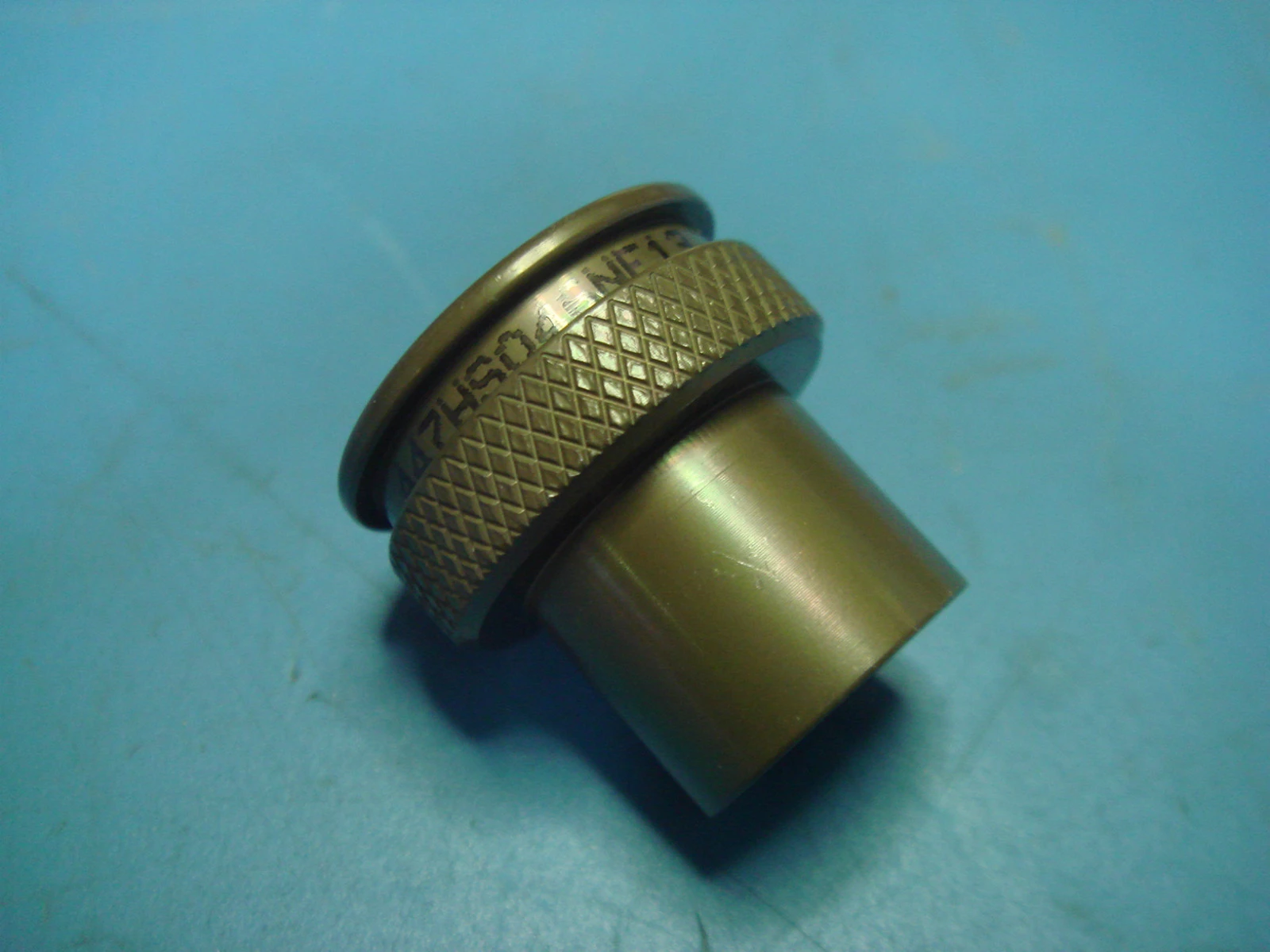 NEW Glenair 447HS046NF13
