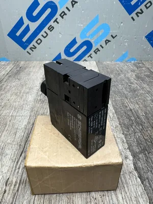 Schmersal AZM 170SK-02/01ZKA Electrical/PLC/Automation | ESS Industrial Equipment Sales (5)