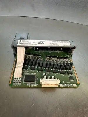 Allen Bradley 1746-OB32 /D SLC 500 DC Output 1746-0B32 (2.3.3)