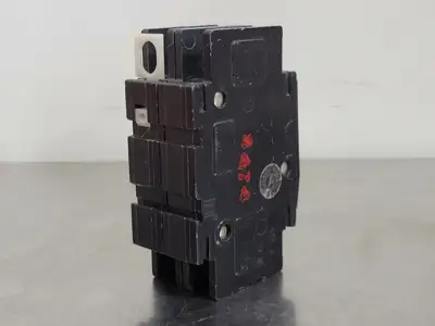 USED SQUARE D QOU215