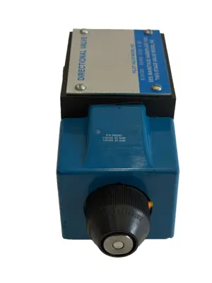 NEW VICKERS DG4S4-012C-B-60 DIRECTIONAL VALVE 879135 DG4S4012CB60