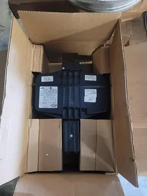 USED COOPER LIGHTING MHHM-W-400-MT-SCF-SCR