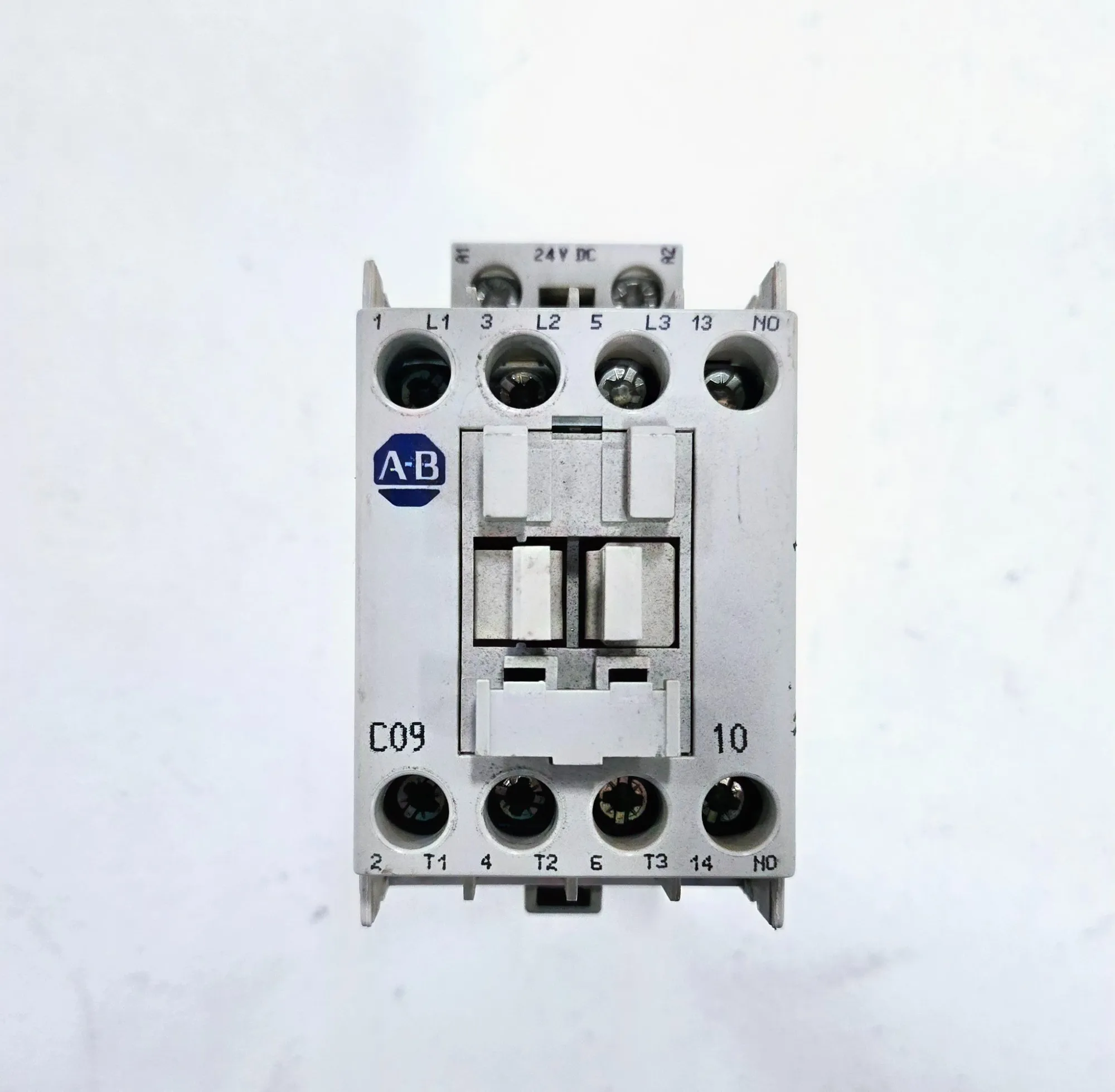 USED ALLEN BRADLEY 100-C092*10