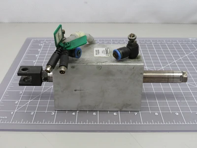 Used COMPACT _UNKNOWN_ Pneumatic Cylinders Texas US | OCO Industrial #1570867
