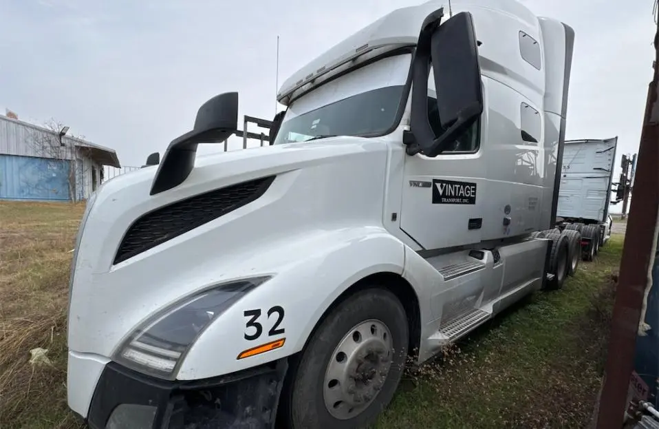 Used 2022 VOLVO VNL64T 760 Conventional trucks Texas US | Mitsubishi HC Capital America #232018