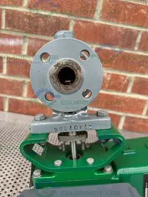 Used FISHER CONTROLS V150 STAINLESS STEEL 1" AIR OPERATED / PNEUMATIC VEE-BALL VALVE Valves/Fittings California US | Equipment Lab #485730
