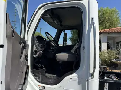 Used 2017 FREIGHTLINER M2 Carhaulers California US | Commerce Truck Equipment Sales #1547753