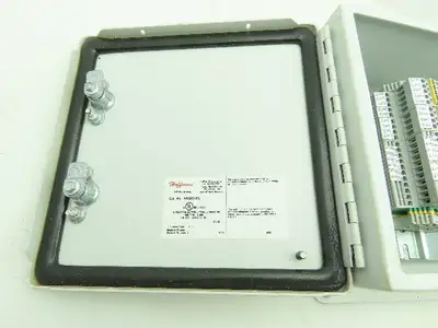 Hoffman A808CHFL Electrical Enclosure 8x8x4" Allen Bradley Terminal Blocks x20