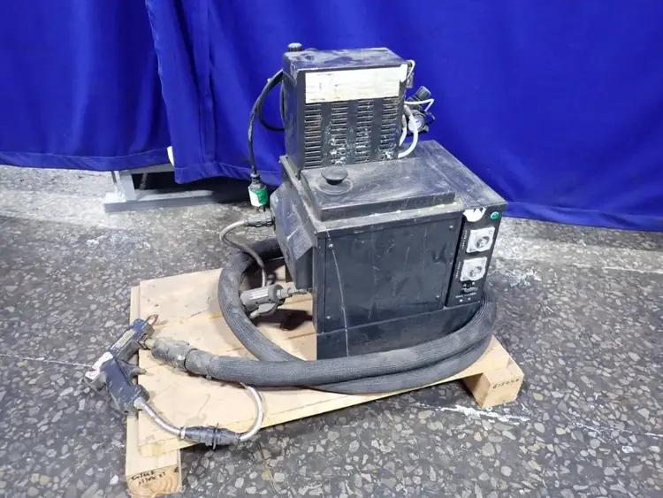 Used GLUE MACHINERY CORPORATION ECONOMELT 10 Miscellaneous Packaging Equipment Ohio US | HGR 24 #916419