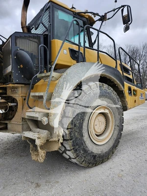 USED 2018 BELL B40E