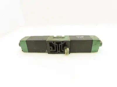 Numatics 152SS435M047P MK15 Pneumatic Directional Solenoid Valve 24VDC