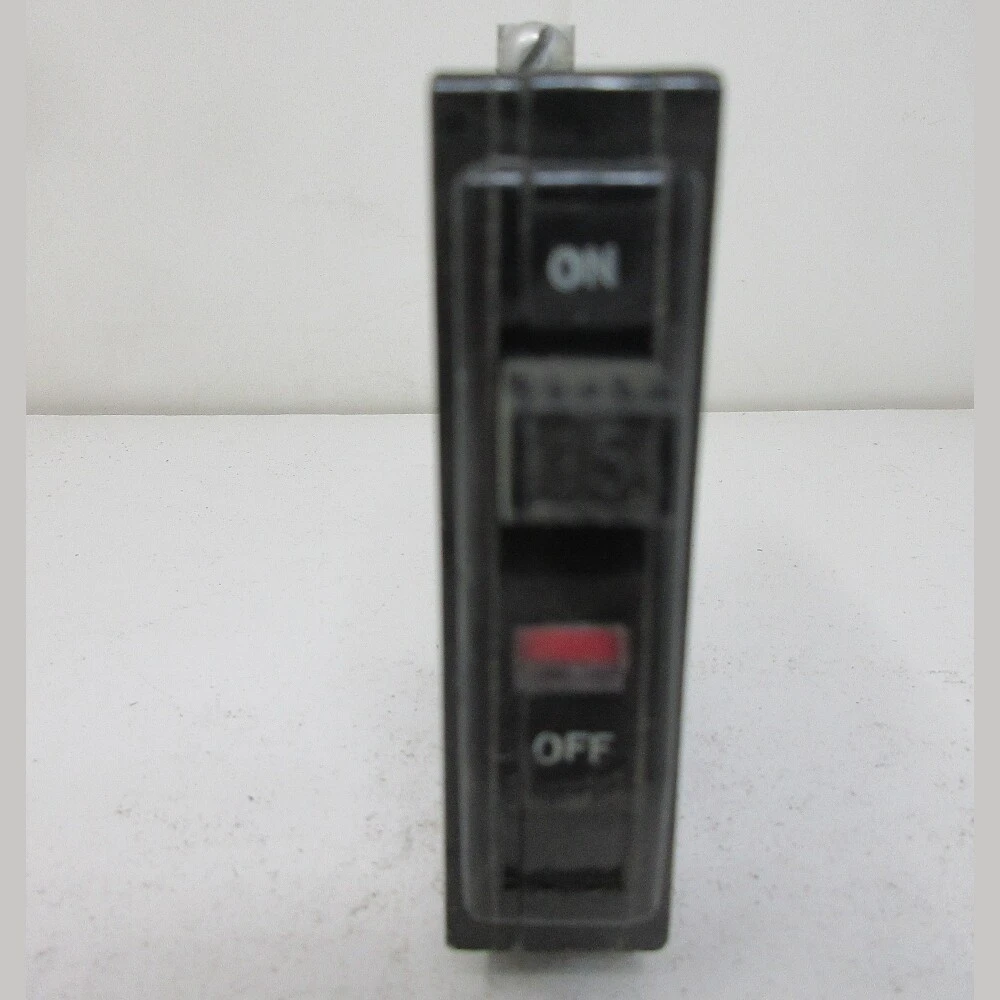 Square D QOB 15 Amp Breaker