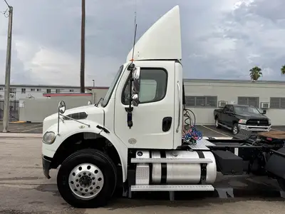 Used 2019 FREIGHTLINER M2 Carhaulers Florida US | Truck and Van Outlet #1509219
