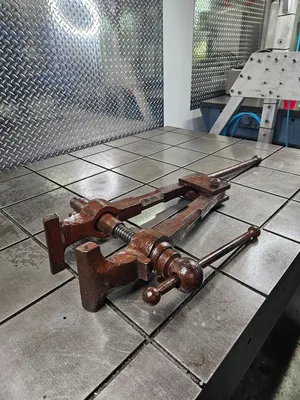 IRON CITY BLACKSMITH POST VISE Tooling | GMT (6)