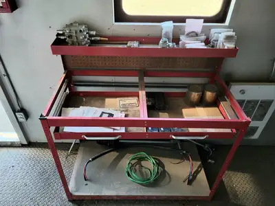 5kV Motor Control Center (MCC) Unit w/ (4) Breakers & (2) Load-Break Switches