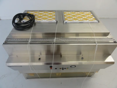 USED TERRA UNIVERSAL 2001-00-1