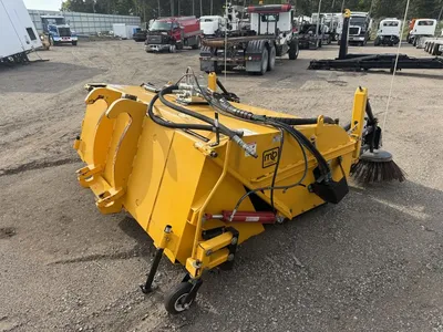 Used 2017 MB SWEEPER Mechanical Sweepers Minnesota US | Carco Truck & Equipment #1513944
