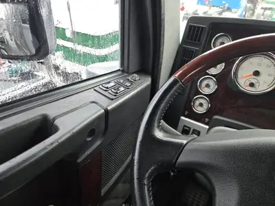 USED 2023 FREIGHTLINER CORONADO 122 SD