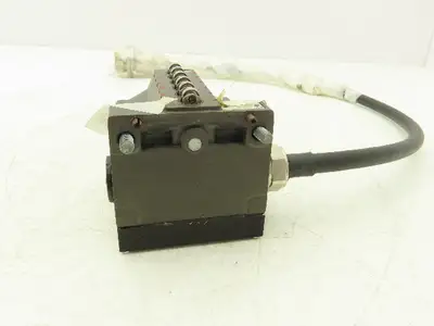 Balluff BNS 113-B6-L12 61-A-22-06 6 Position Limit Switch 23 Pin Plug