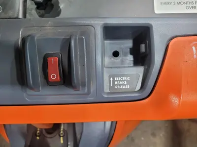 2013 TOYOTA 8HBW23 Forklifts | MD Equipment Services LLC (15)