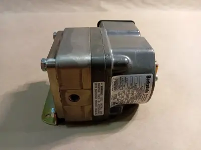 NEW BARKSDALE DPD2T-A80SS-L6