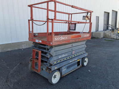 USED 2015 Skyjack SJ4632