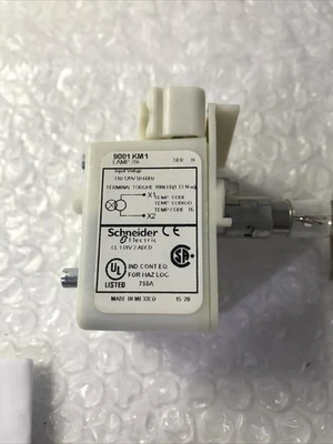 NEW Schneider Electric 9001KM1