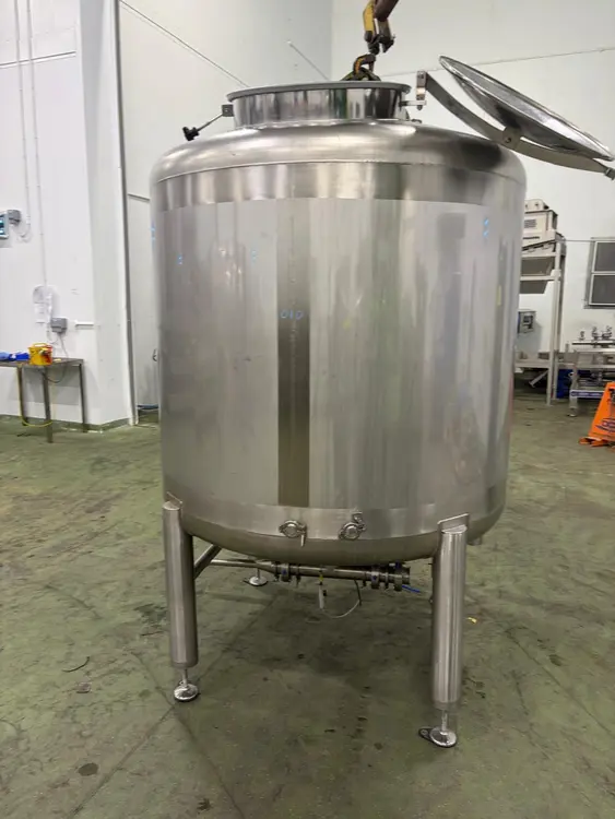 Used 2022 Axium 2,000 Litre Stainless Steel Tanks GB | Perry Equipment #1517028