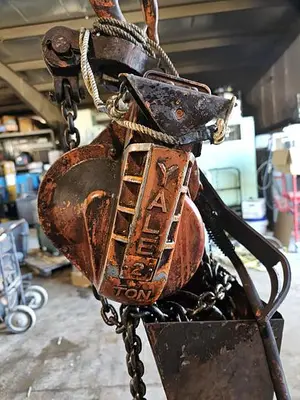 USED YALE 2 TON