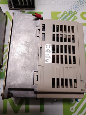 YASKAWA VS MINI J7 INVERTER CIMR - J7ACB0P4