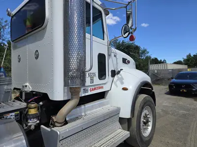 USED 2018 PETERBILT 348