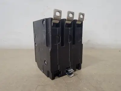 USED SQUARE D QO120