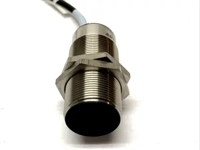 BCS00N5 | Balluff  Capacitive Sensor BCS M30B4I1-NOC15D-EP02 - New Other