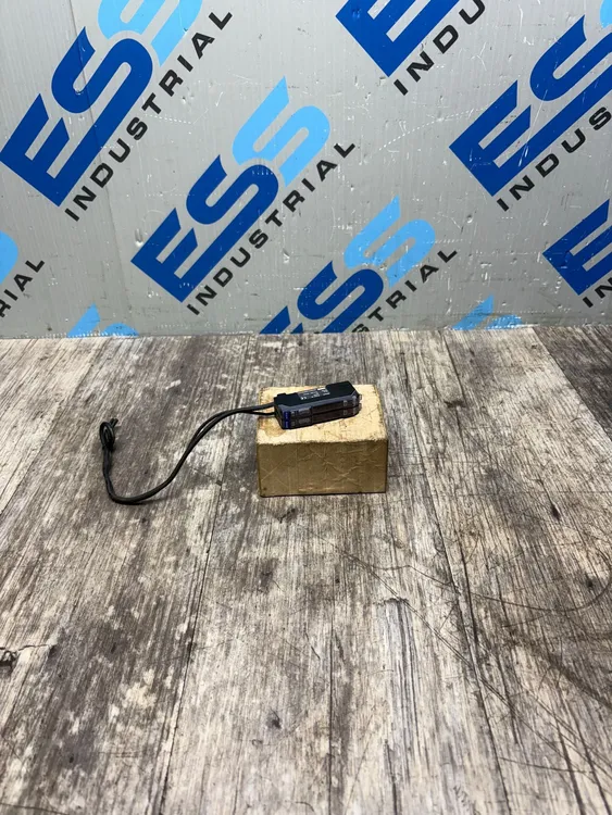 Used KEYENCE FS-V21R Misc Electrical & Power Parts South Carolina US | ESS Industrial Equipment Sales #1354289