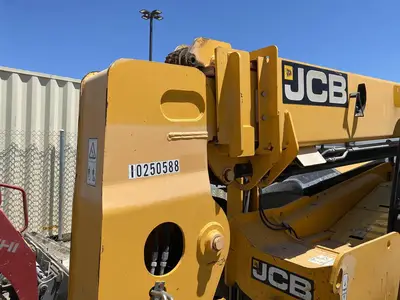 USED 2014 JCB 509-42