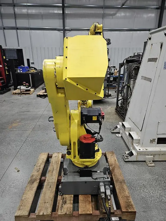 Used 2002 FANUC M-710IB/45 Robots Ohio US | Six Axis Solutions #397953