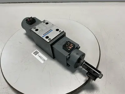 USED REXROTH 4WRE 10 W64-12/24Z4/M