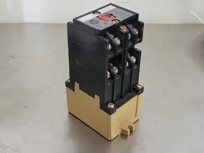 USED ALLEN-BRADLEY 700-P600A1