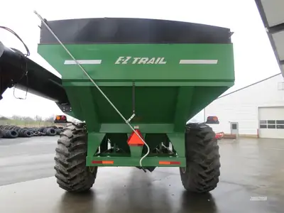 Used 2025 E-Z TRAIL 870 Grain Carts Pennsylvania US | Zimmerman Farm Service #1409829