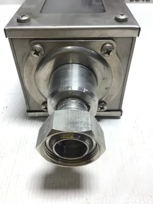 King Instrument 73112230-54MC Variable Area Flow Meter Max 200PSIG 200°F Temp