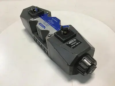 USED VICKERS DG4V-5-2C-M-U7L-H-7-40