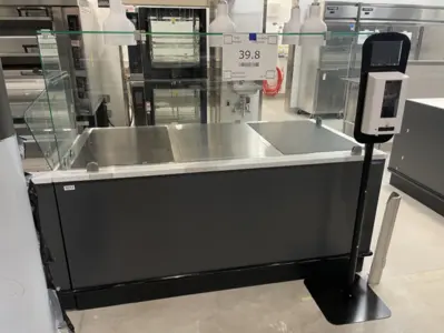 USED 2022 Hill Phoenix MCWC6H.