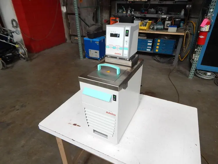 Used JULABO F12 Miscellaneous Laboratory Equipment Texas US | Aucto #1459883