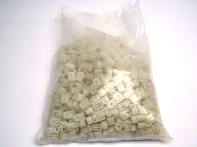Lot of (300) White Clip Style Cable Tie Mount Vario Clip 1/2" x 1" - New Other