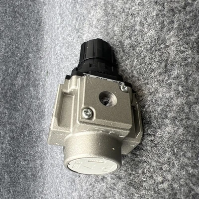 Used SMC AR25-N02H-Z Air Pressure Regulators California US | Davliegogo LLC #1705357
