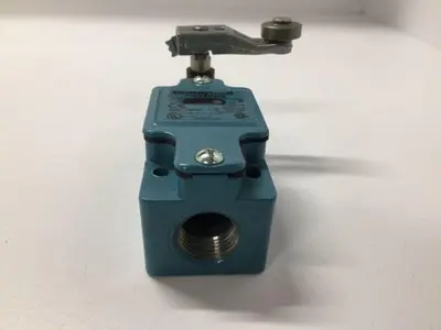 Honeywell GLFA24A1B Micro Limit Switch Roller Arm GLZ51B GLZ1AA
